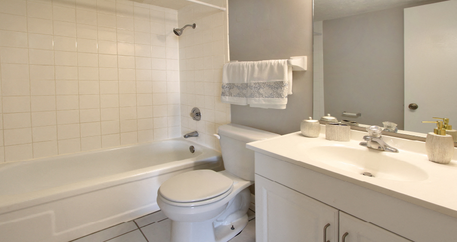 The Inverness Apartments Image 7